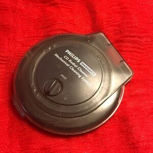 Magnavox CD cleaner.